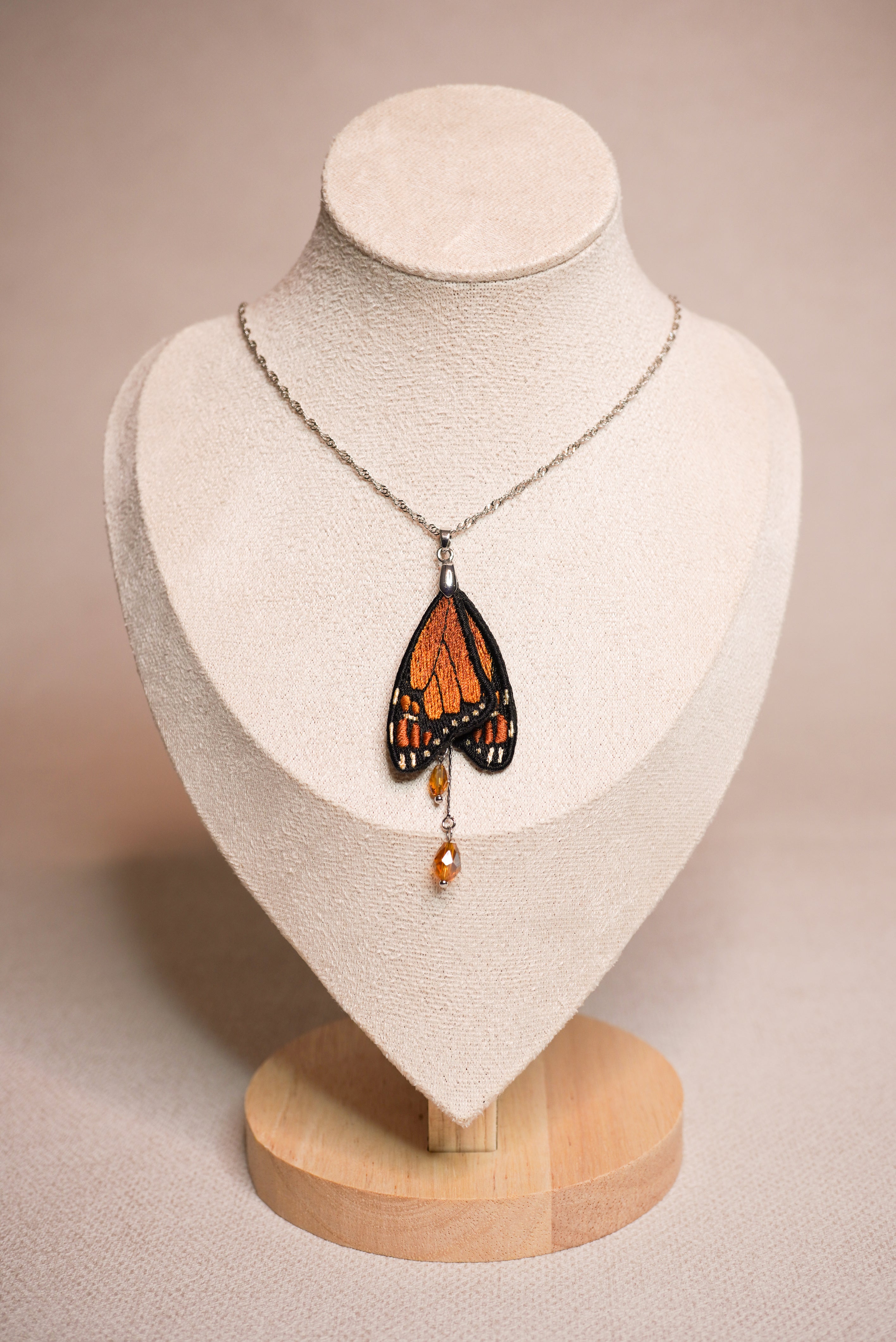 Collier Ailes de Monarque