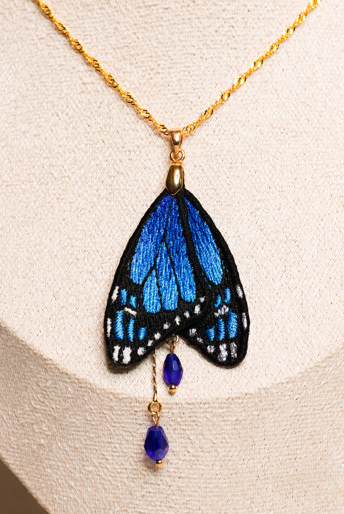 Collier Ailes de Saphir
