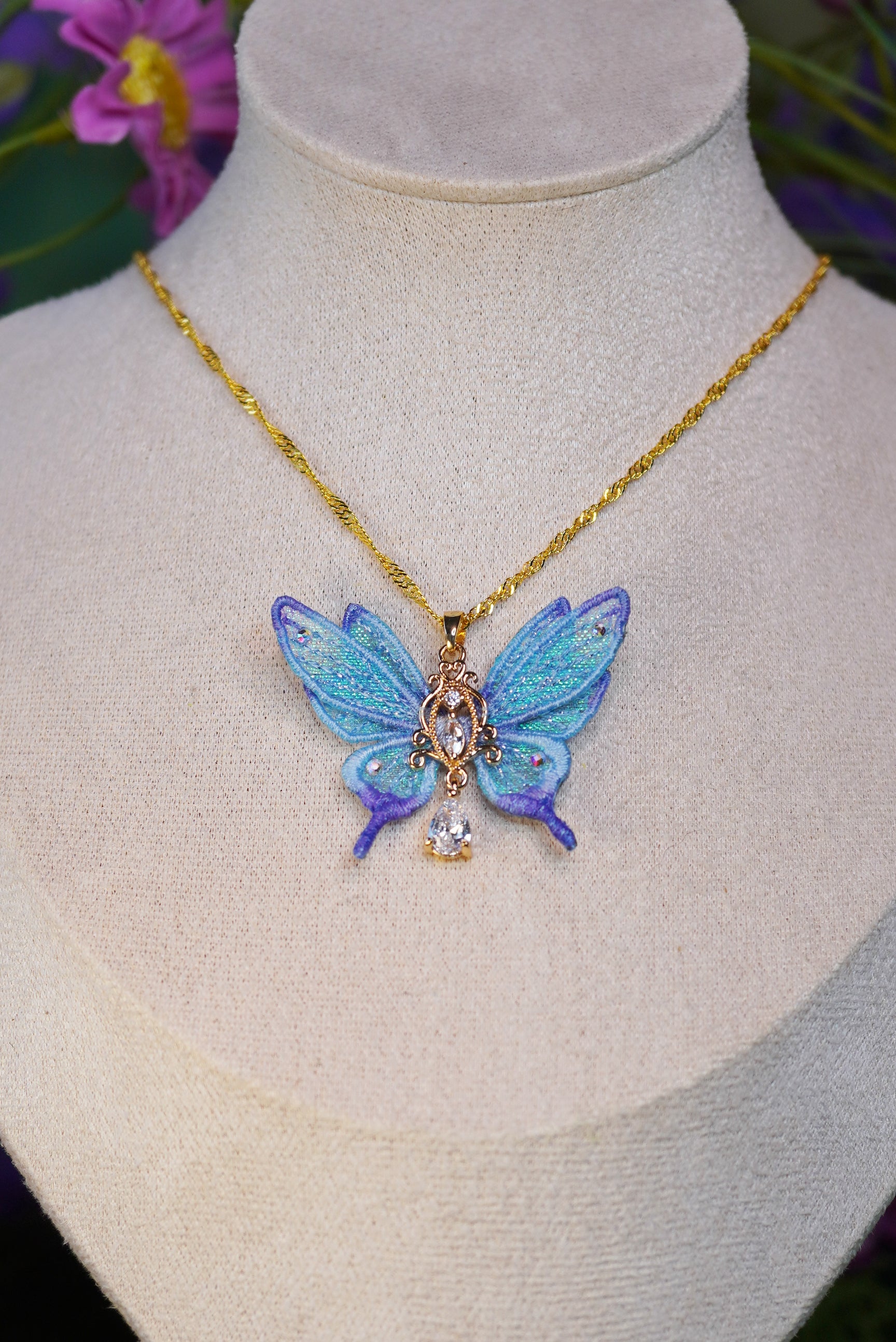 Collier mini-fée bleu dégradé violet