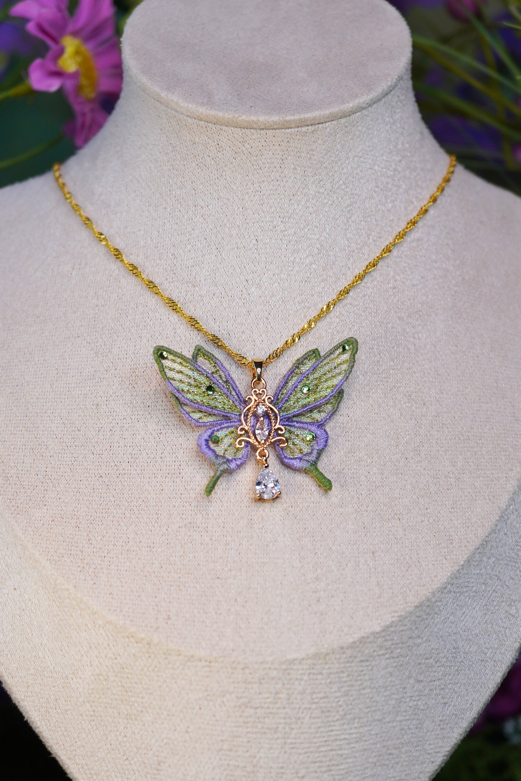 Collier mini-fée violet dégradé vert