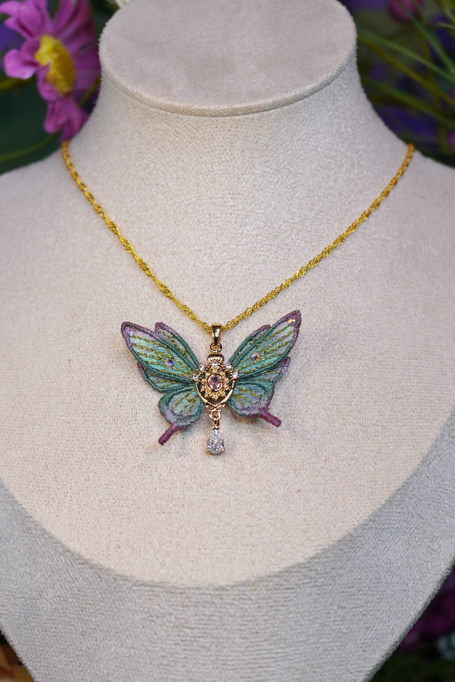 Collier mini-fée vert dégradé rose