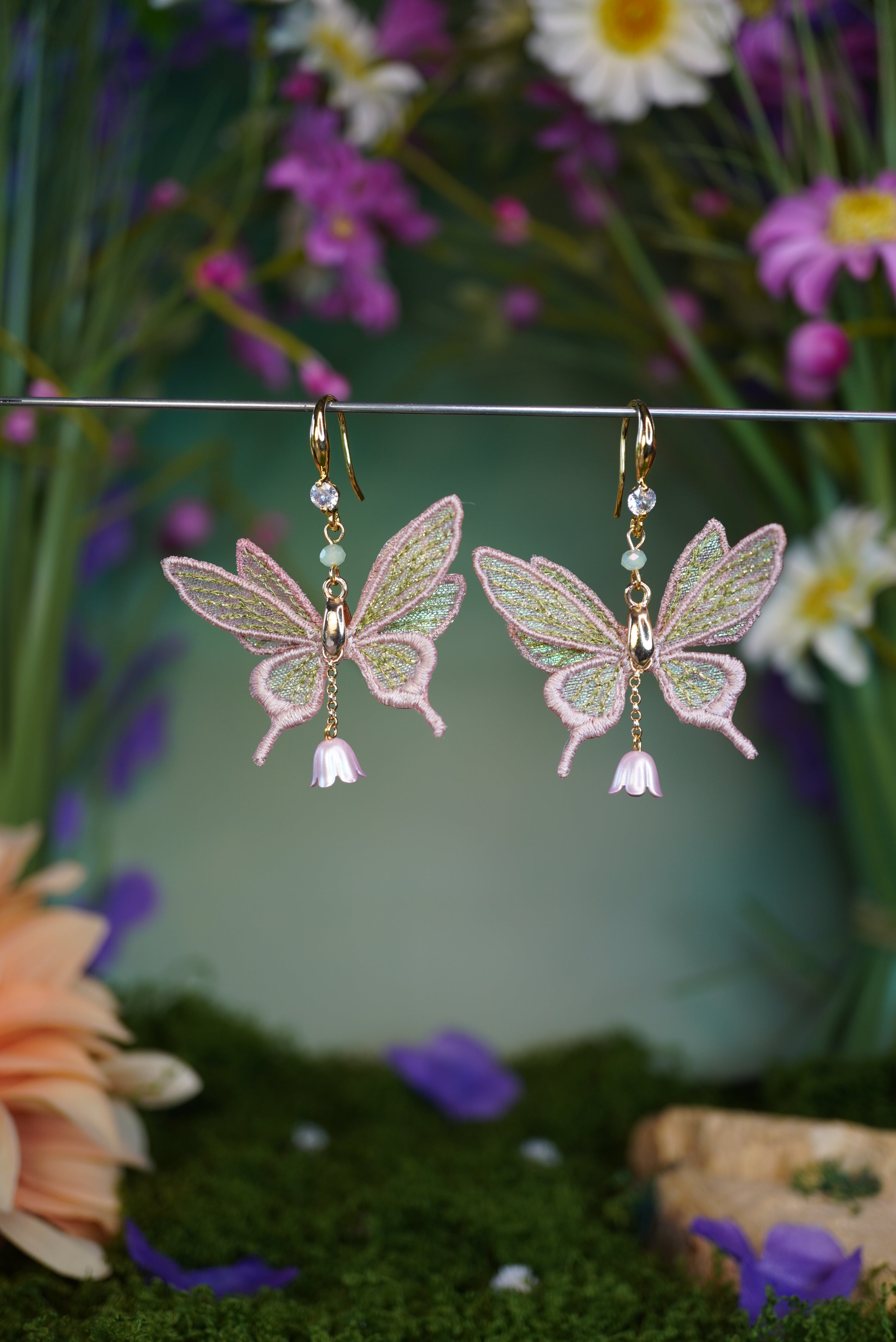 Boucles d'oreilles mini-fées roses