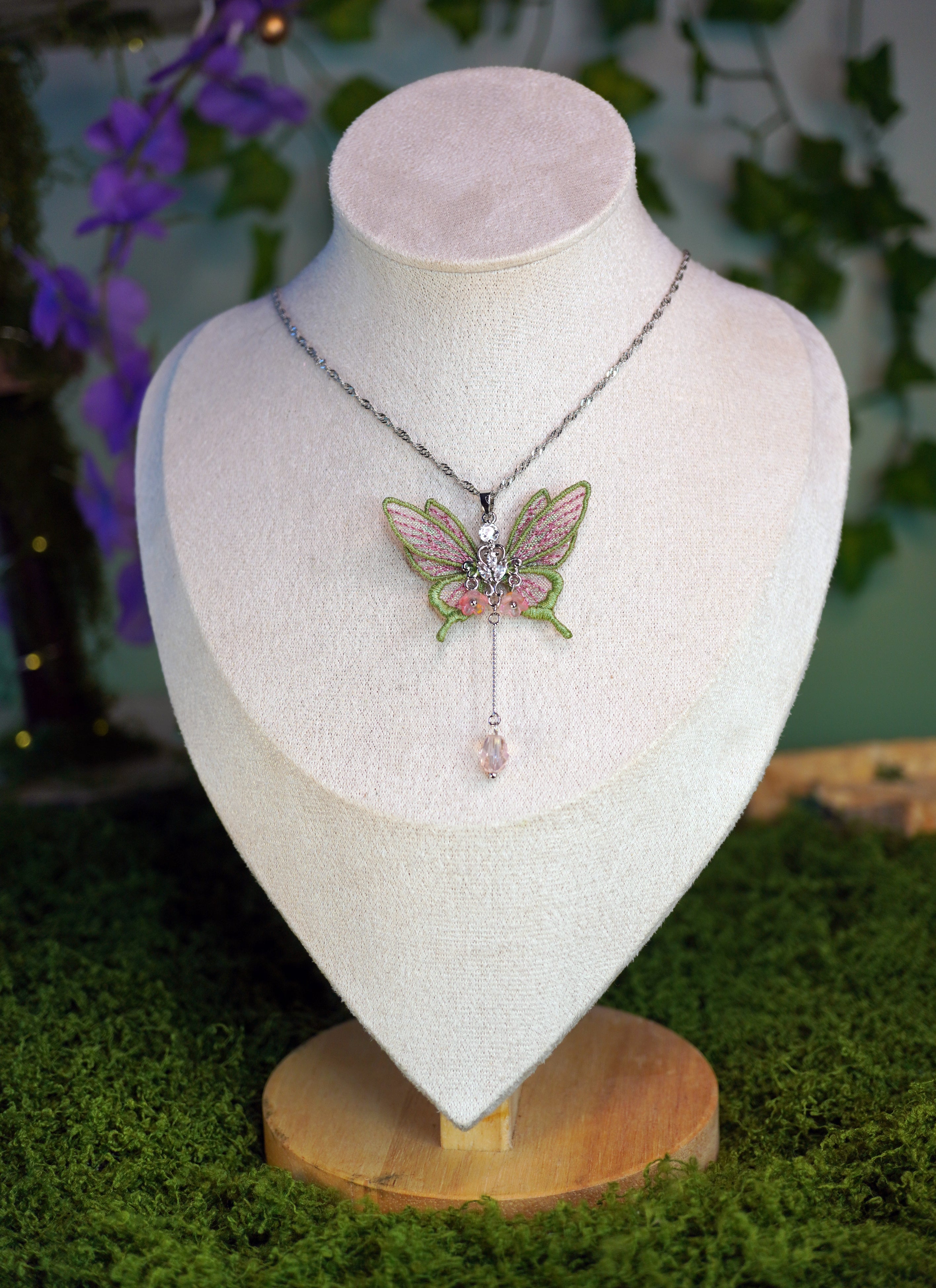 Collier long mini-fée vert