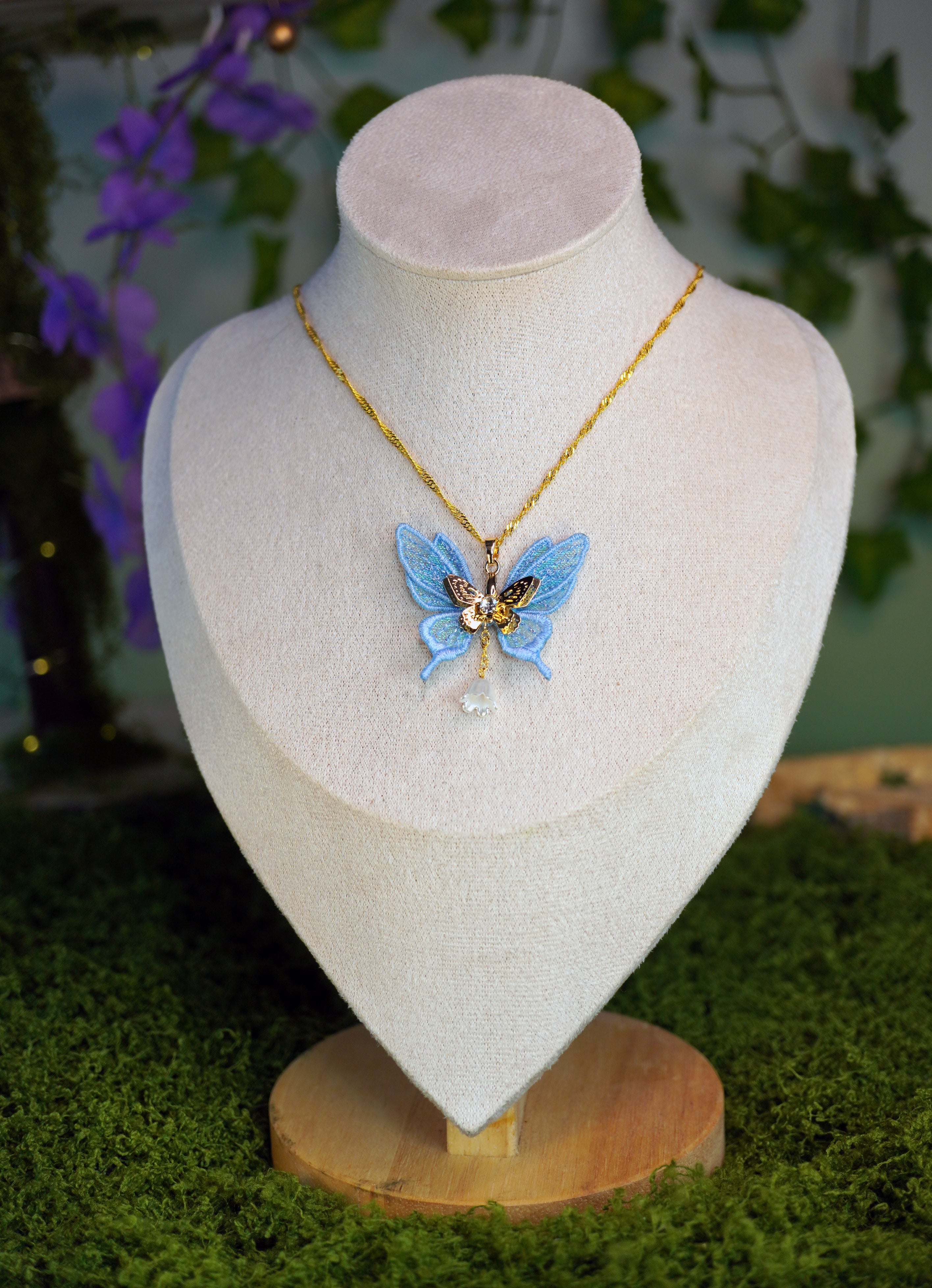 Collier mini-fée bleu