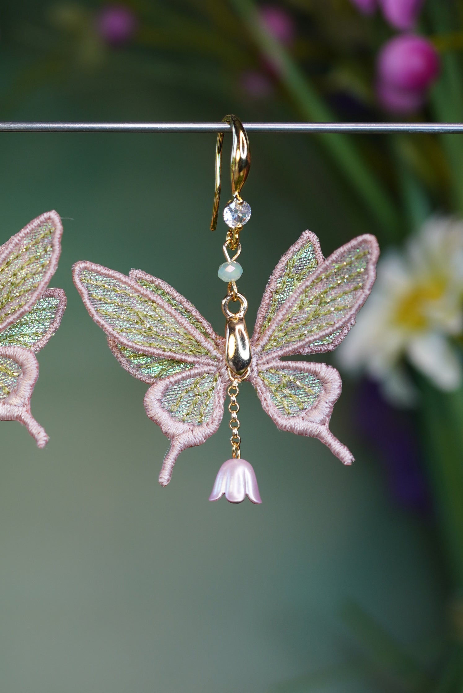 Boucles d'oreilles mini-fées roses
